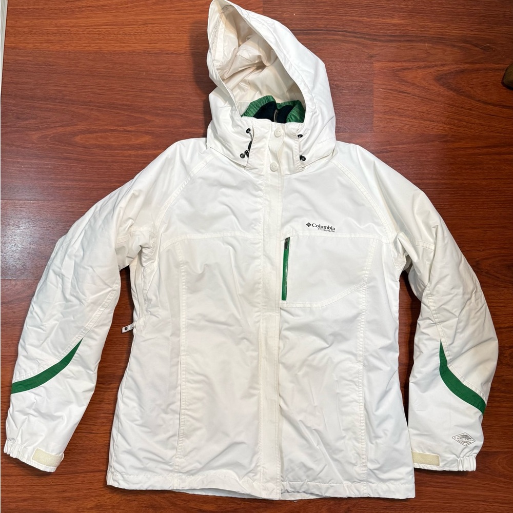 Columbia White Women’s Hooded Puffer Jacket - L